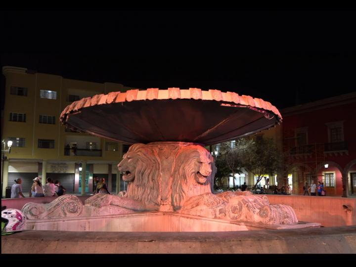 HB LEDS - Fuente de los Leones