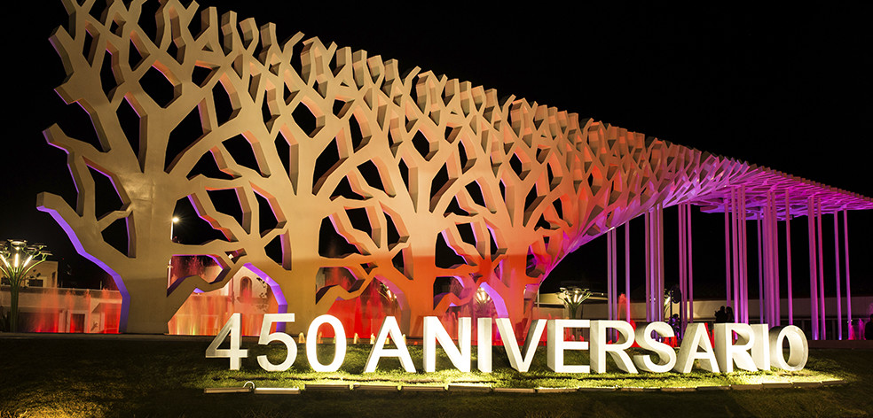 HB LEDS - Monumento Hito 450