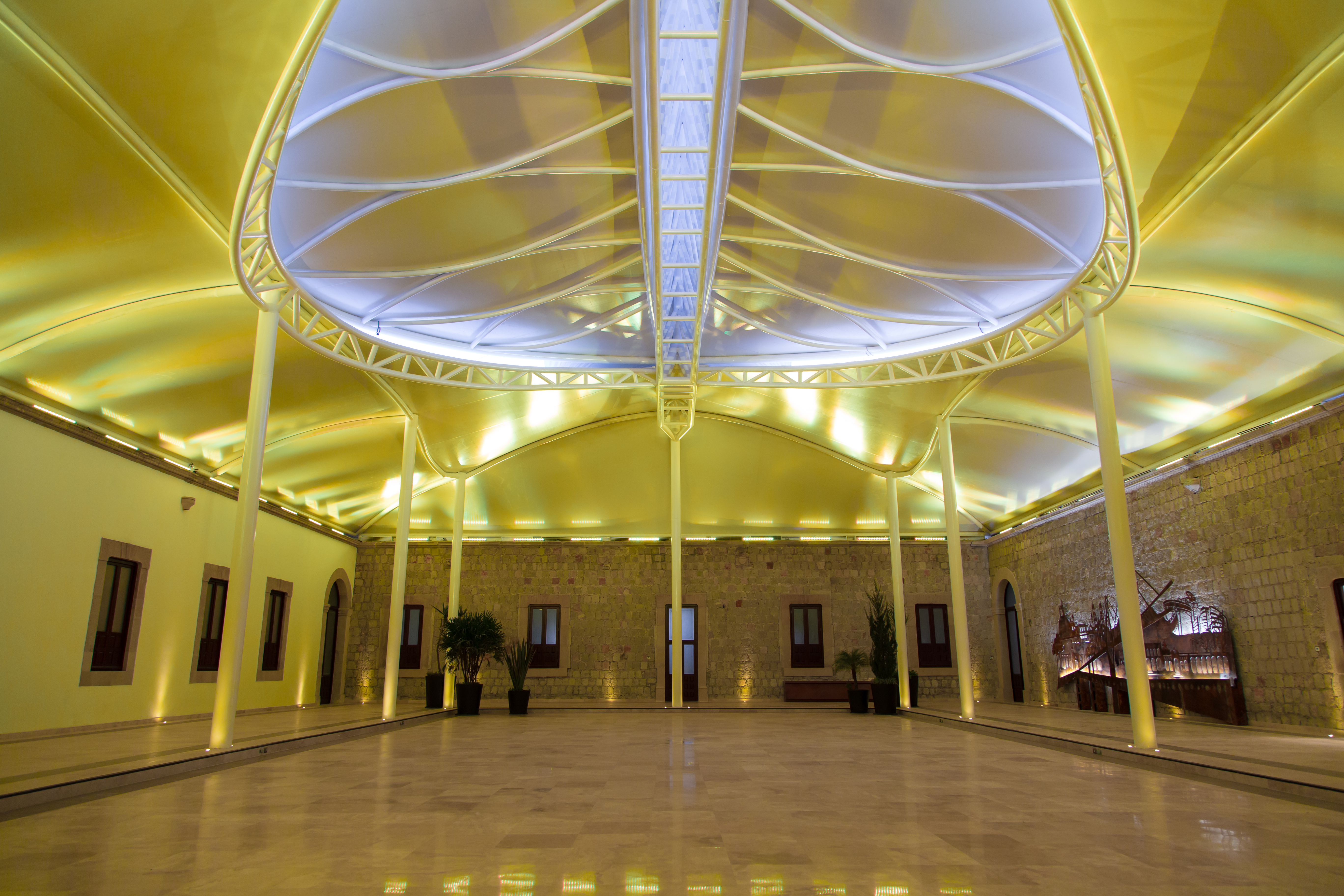Centro Cultural y de Convenciones Bicentenario - CCB - HB LEDS